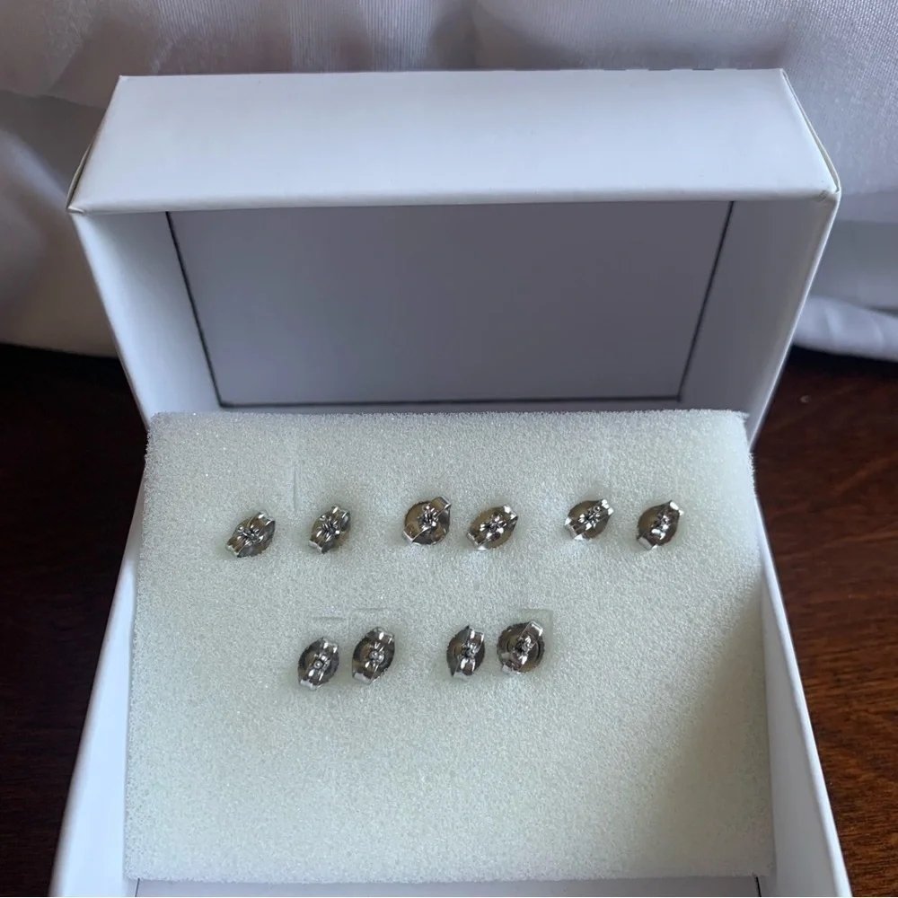 Set of 5 Silver Cubic Zirconia Circle Stud Earrings in different sizes. - Picture 2 of 3